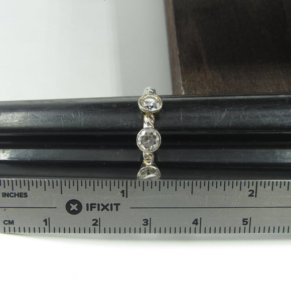 Size 7 Sterling Silver Triple Cubic Zirconia Ring - Picture 7 of 8